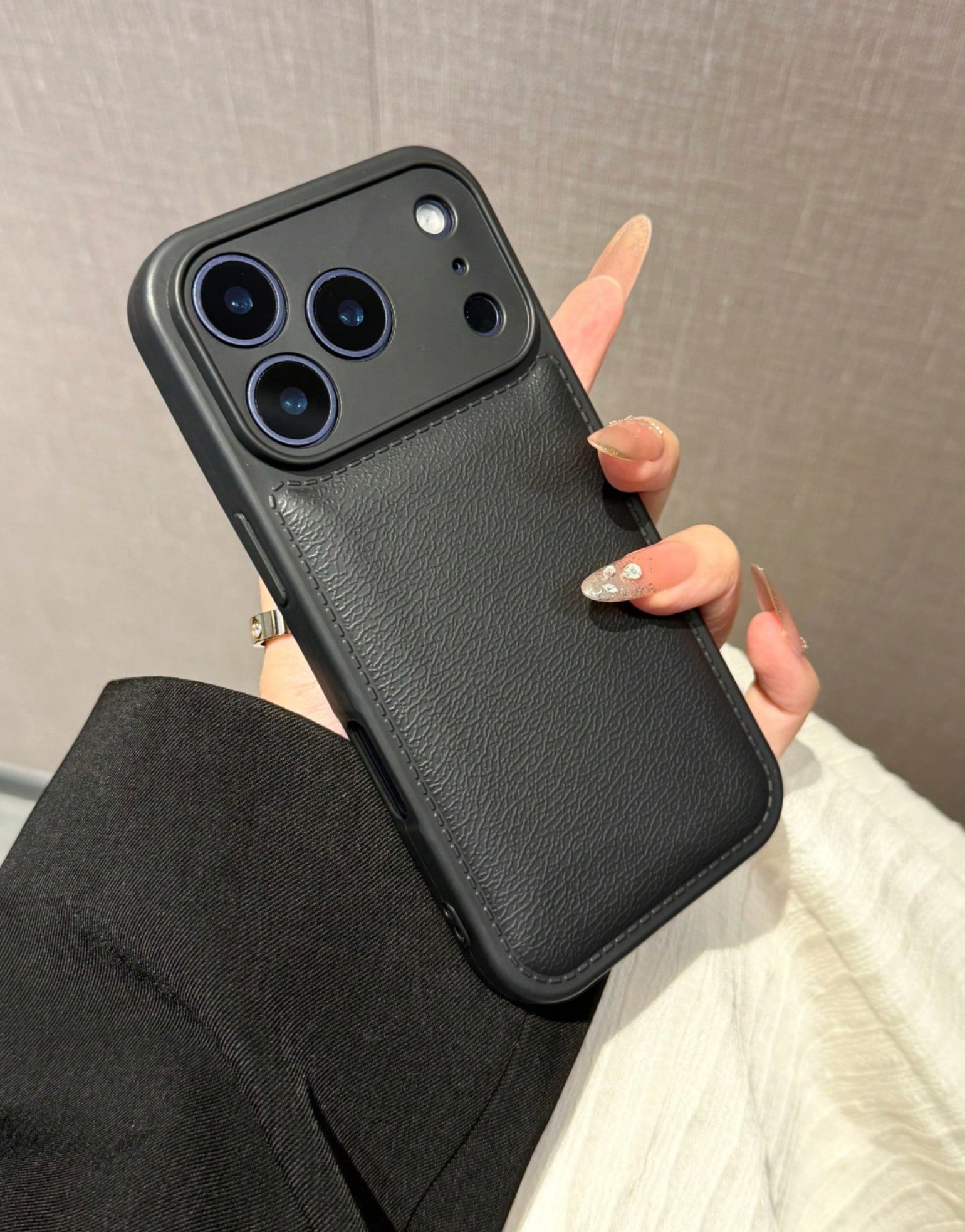 Minimalist Solid Black Color Leather